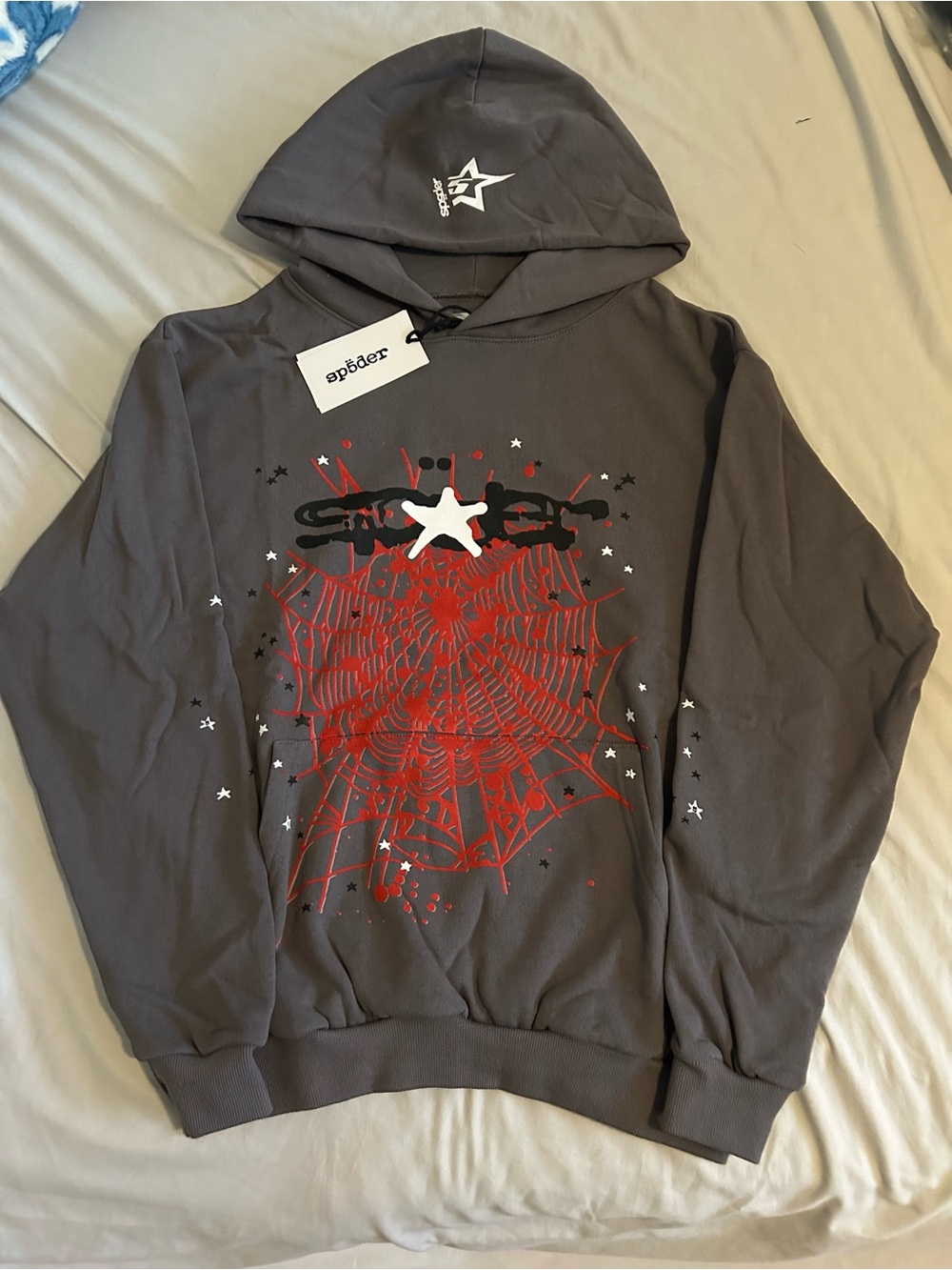Spadeer Men's Gray Crewneck Hoodie with Red Web Graphic